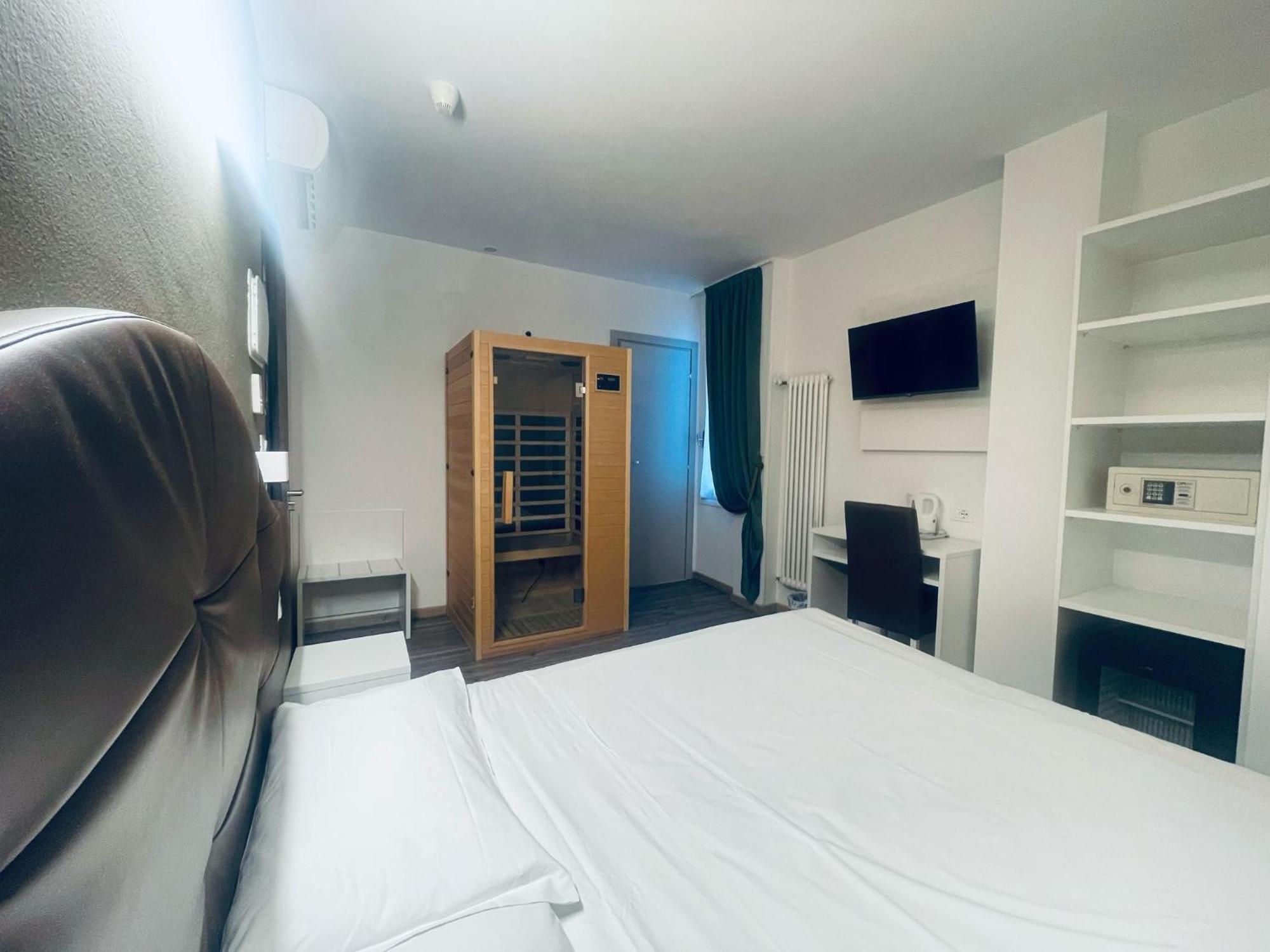 Hotel Holiday- Alla Finestrella — Billeder 2